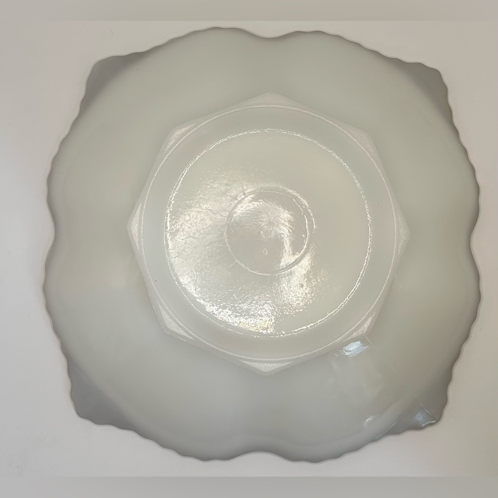 Vintage Anchor Hocking Milk Glass Serving Bowl - Picture 6 of 9